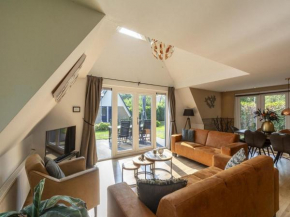 Holiday home in Groote Keeten with garden